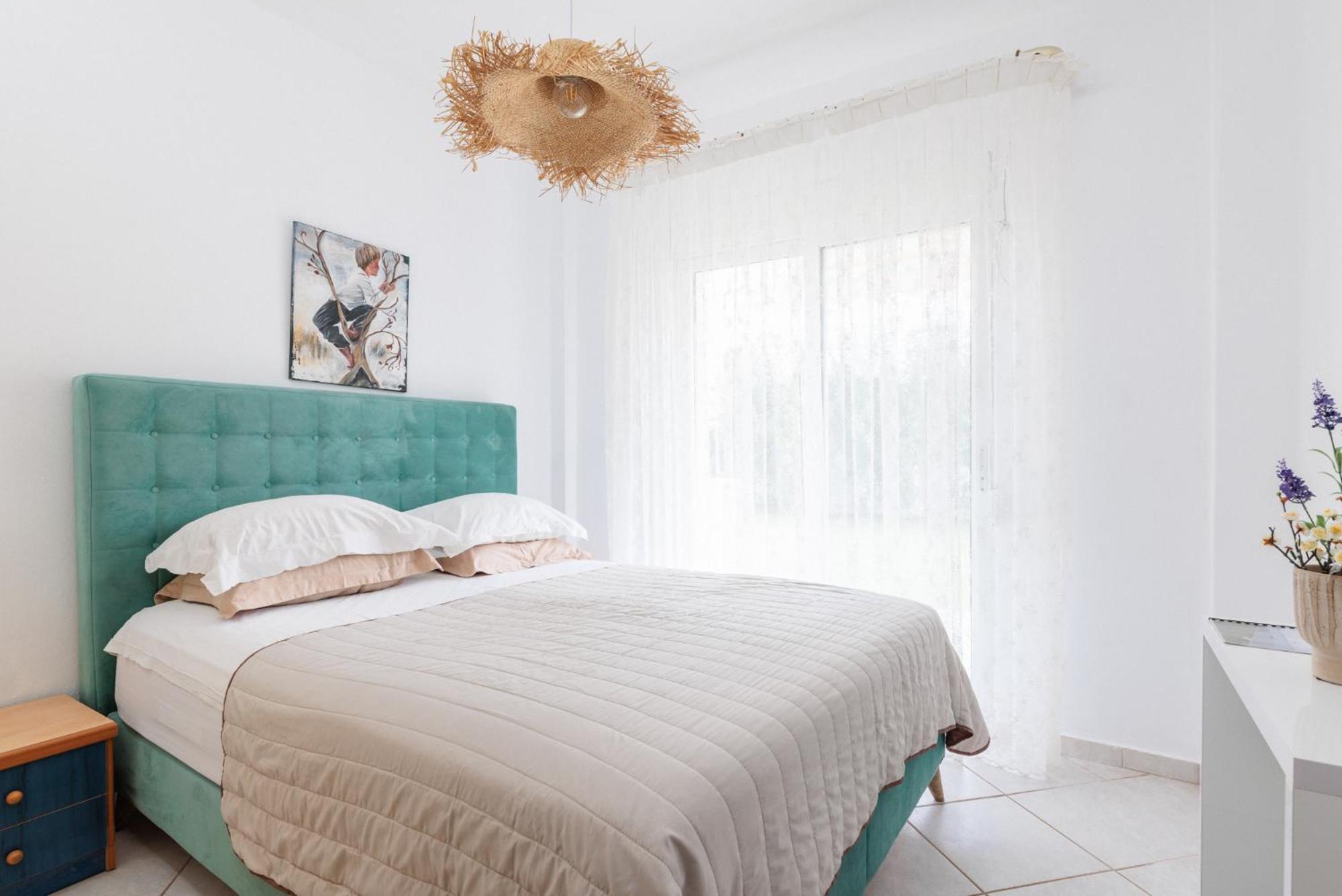Apartment Next To The Sea Paralia Dionysiou Exterior foto